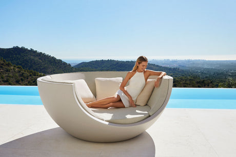 Vondom en Mallorca: Innovación y elegancia en diseño exterior