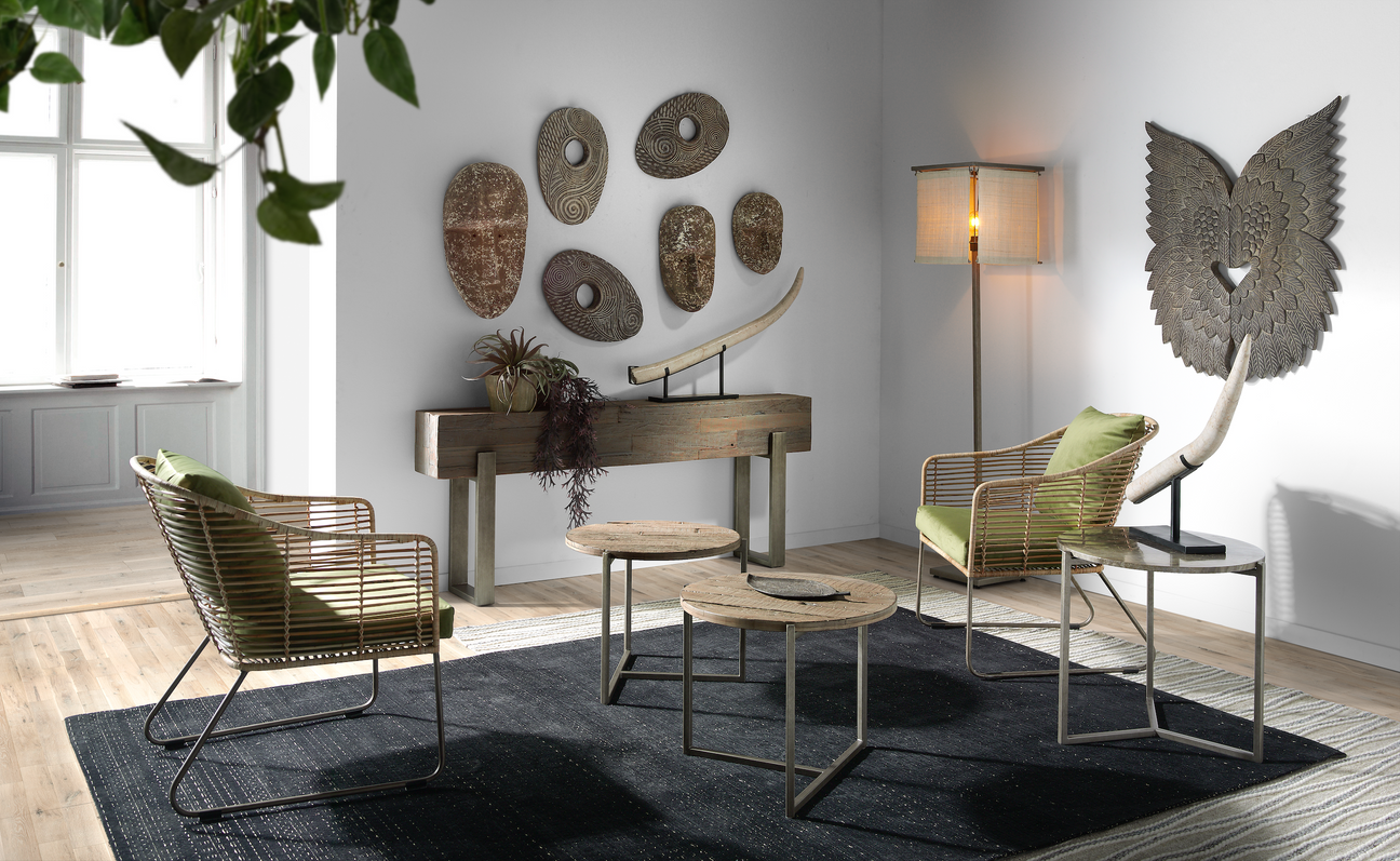 APARADORES Y CONSOLAS