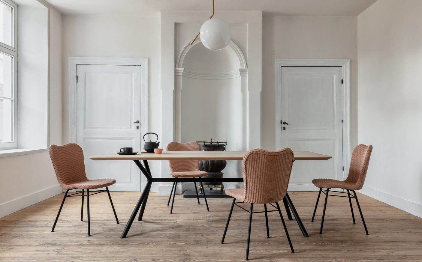 Albert cross table