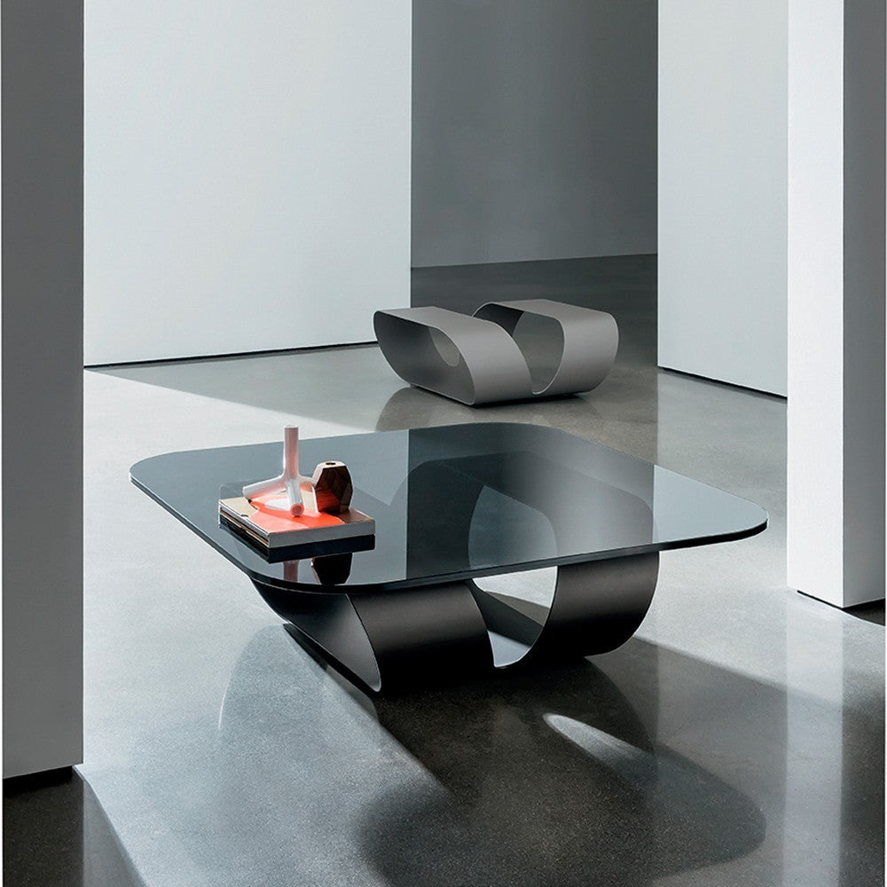 Ring table
