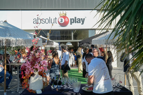 Absolut Play presenta junto a RS Barcelona su espacio dedicado a la marca en Mallorca